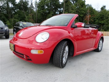 2005 Volkswagen New Beetle GLS   - Photo 11 - Cincinnati, OH 45255