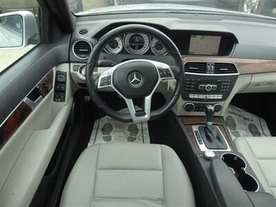 2013 Mercedes-Benz C 300 Sport 3.5L V6 4MATIC   - Photo 9 - Cincinnati, OH 45255