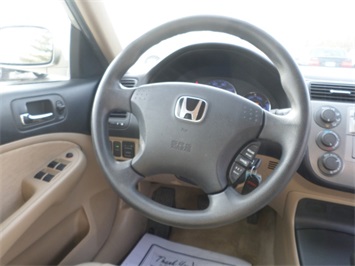 2005 Honda Civic Hybrid   - Photo 18 - Cincinnati, OH 45255