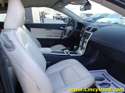 2012 Volvo C70 T5   - Photo 13 - Cincinnati, OH 45255