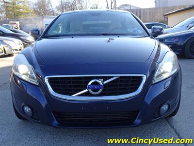 2012 Volvo C70 T5   - Photo 2 - Cincinnati, OH 45255