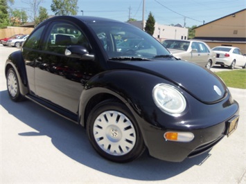 2004 Volkswagen New Beetle GL   - Photo 10 - Cincinnati, OH 45255