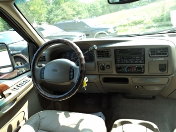 2000 Ford Excursion Limited   - Photo 7 - Cincinnati, OH 45255