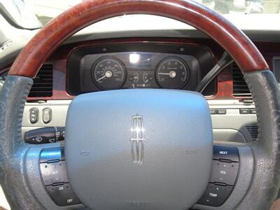 2007 Lincoln Town Car Signature Limited   - Photo 66 - Cincinnati, OH 45255