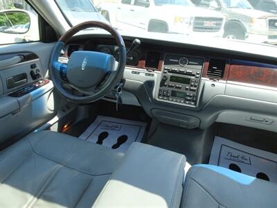 2007 Lincoln Town Car Signature Limited   - Photo 17 - Cincinnati, OH 45255