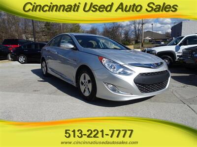 2012 Hyundai Sonata Hybrid   - Photo 1 - Cincinnati, OH 45255