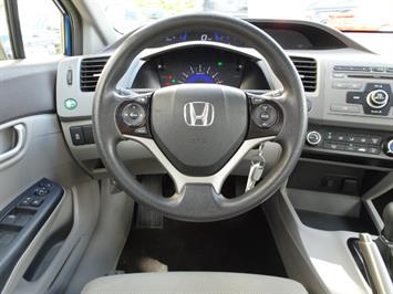 2012 Honda Civic LX   - Photo 6 - Cincinnati, OH 45255