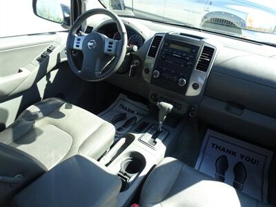 2012 Nissan Frontier SL  V6 4X4 - Photo 17 - Cincinnati, OH 45255