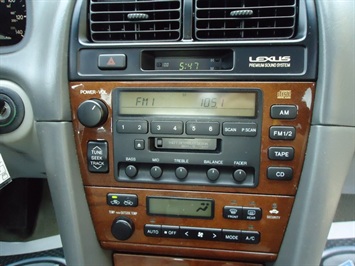 2000 Lexus ES 300   - Photo 17 - Cincinnati, OH 45255