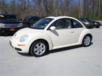 2007 Volkswagen New Beetle 2.5 PZEV   - Photo 3 - Cincinnati, OH 45255