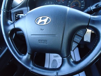 2004 Hyundai Sonata   - Photo 18 - Cincinnati, OH 45255