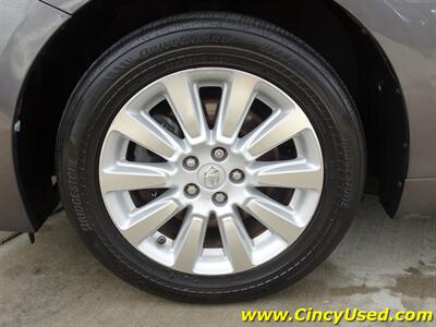 2013 Toyota Sienna Limited 7-Passenger   - Photo 38 - Cincinnati, OH 45255