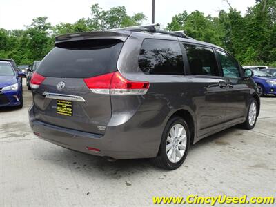 2013 Toyota Sienna Limited 7-Passenger   - Photo 8 - Cincinnati, OH 45255