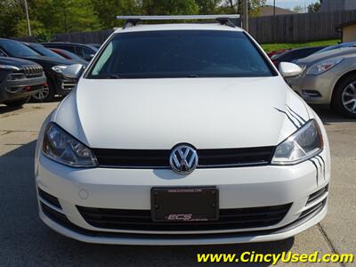2015 Volkswagen Golf SportWagen TSI S   - Photo 2 - Cincinnati, OH 45255