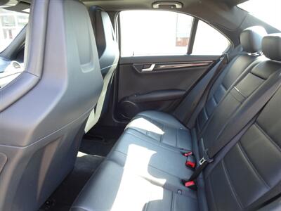 2013 Mercedes-Benz C 63 AMG  6.3L V8 RWD - Photo 12 - Cincinnati, OH 45255