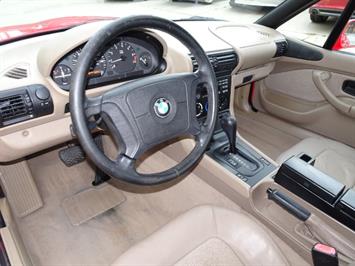 1997 BMW Z3 1.9   - Photo 6 - Cincinnati, OH 45255