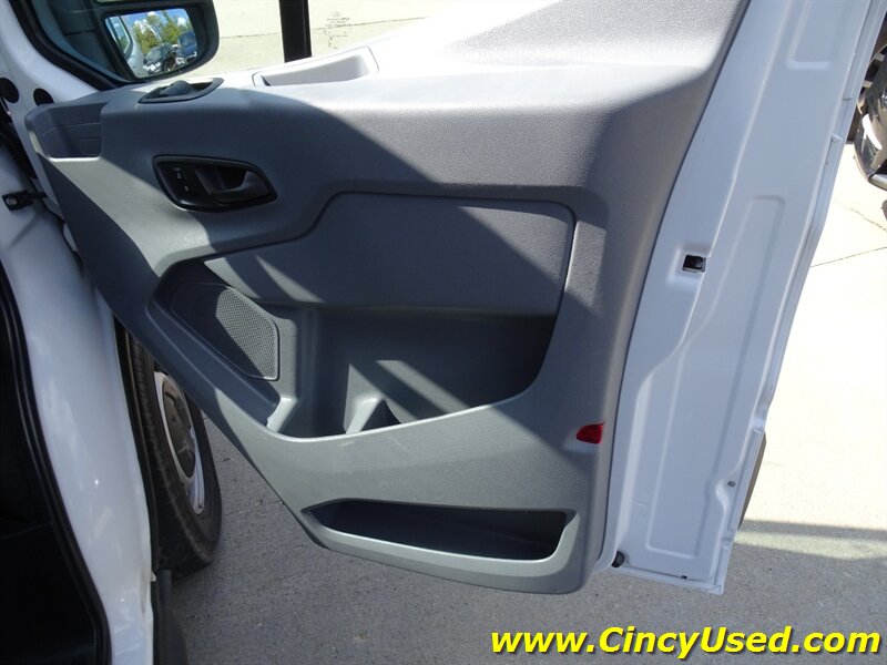 2018 Ford Transit 350 XLT - Photo 27 - Cincinnati, OH 45255