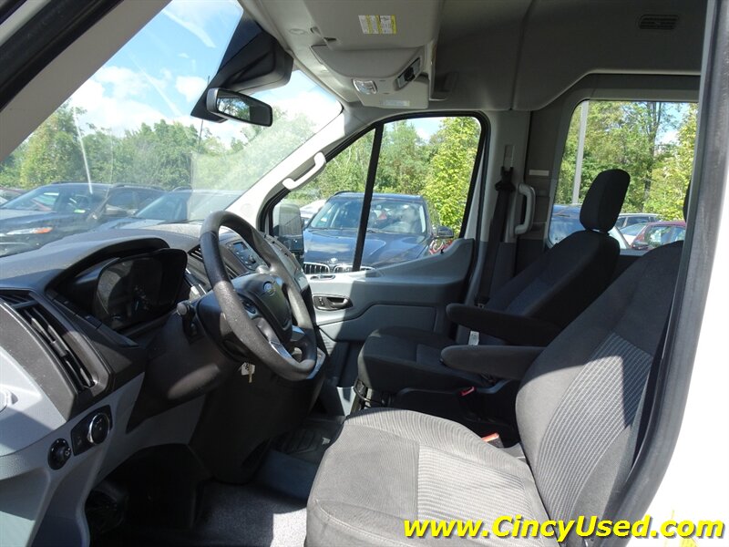 2018 Ford Transit 350 XLT - Photo 13 - Cincinnati, OH 45255