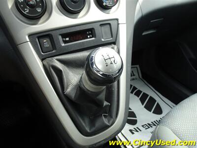 2010 Toyota Matrix S   - Photo 18 - Cincinnati, OH 45255