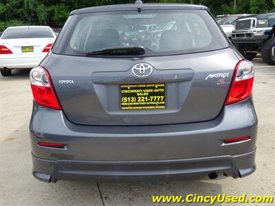 2010 Toyota Matrix S   - Photo 8 - Cincinnati, OH 45255