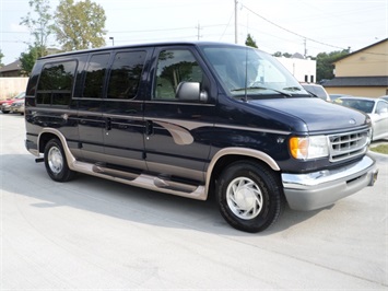 2002 Ford E150 Vans Econoline   - Photo 1 - Cincinnati, OH 45255