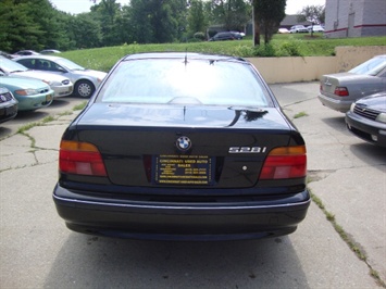 1999 BMW 528i   - Photo 5 - Cincinnati, OH 45255