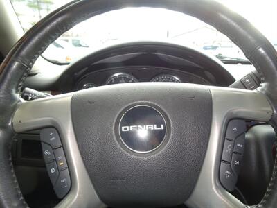 2011 GMC Yukon XL Denali   - Photo 18 - Cincinnati, OH 45255