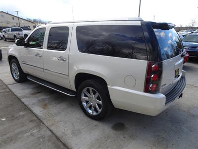 2011 GMC Yukon XL Denali   - Photo 4 - Cincinnati, OH 45255