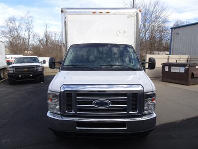 2012 Ford E450  Box Truck - Photo 2 - Cincinnati, OH 45255
