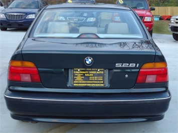 1998 BMW 528i   - Photo 5 - Cincinnati, OH 45255