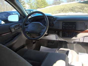 2004 Chevrolet Impala   - Photo 7 - Cincinnati, OH 45255