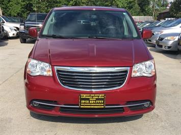 2012 Chrysler Town and Country Touring   - Photo 2 - Cincinnati, OH 45255