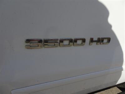 2015 Chevrolet Silverado 3500 LT  6.0L V8 4X4 - Photo 20 - Cincinnati, OH 45255