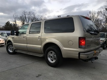 2005 Ford Excursion Limited   - Photo 13 - Cincinnati, OH 45255