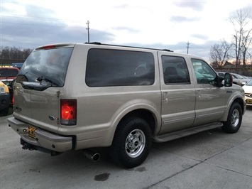 2005 Ford Excursion Limited   - Photo 6 - Cincinnati, OH 45255