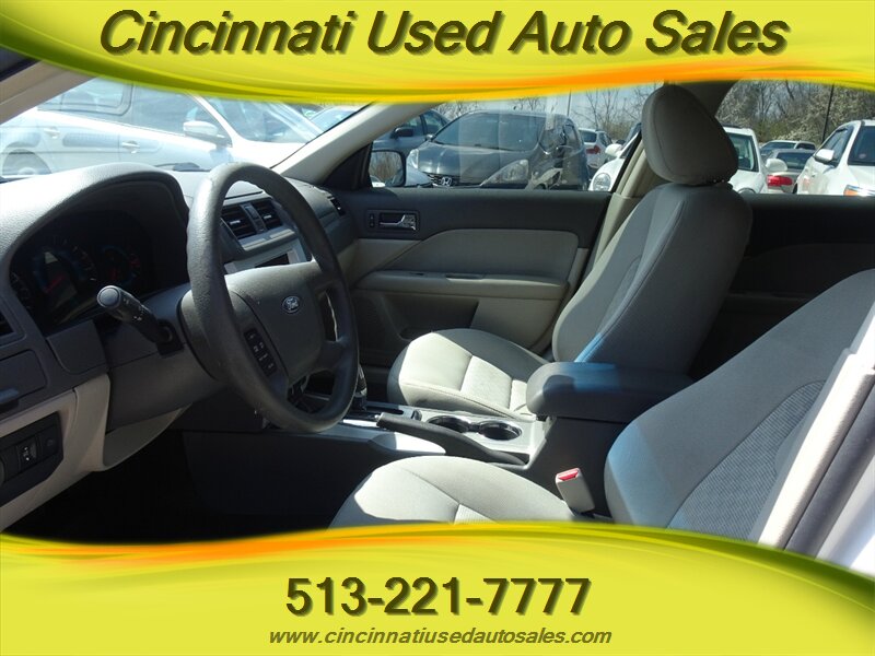 2010 Ford Fusion S photo
