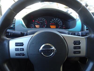 2014 Nissan Xterra X  4.0L V6 4X4 - Photo 17 - Cincinnati, OH 45255
