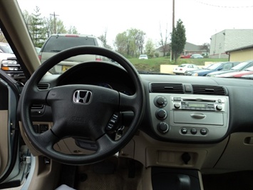 2003 Honda Civic Hybrid   - Photo 7 - Cincinnati, OH 45255