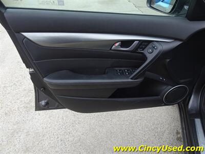 2010 Acura TL SH-AWD w/Tech w/HPT - Photo 28 - Cincinnati, OH 45255