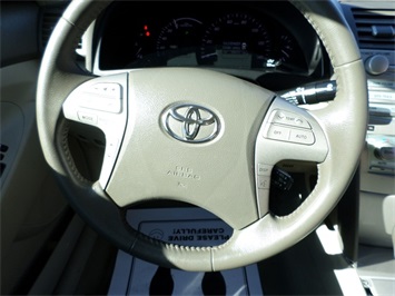 2007 Toyota Camry Hybrid   - Photo 19 - Cincinnati, OH 45255