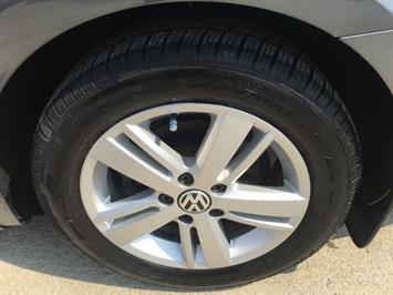 2013 Volkswagen Jetta Hybrid Trendline   - Photo 37 - Cincinnati, OH 45255