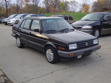1990 Volkswagen Jetta Carat   - Photo 1 - Cincinnati, OH 45255