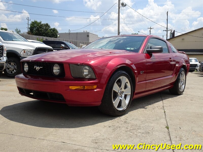 2006 Ford Mustang GT Deluxe - Photo 3 - Cincinnati, OH 45255