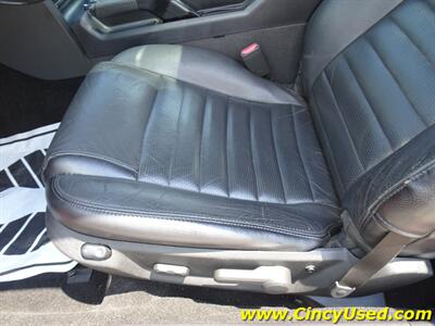2006 Ford Mustang GT Deluxe - Photo 24 - Cincinnati, OH 45255