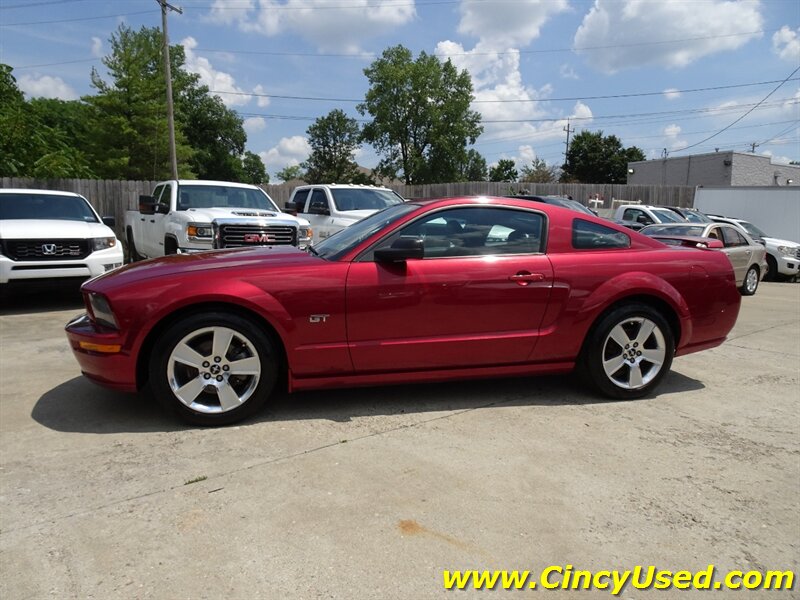 2006 Ford Mustang GT Deluxe - Photo 7 - Cincinnati, OH 45255