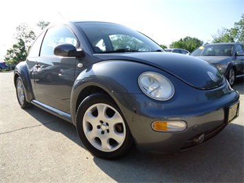 2002 Volkswagen Beetle   - Photo 10 - Cincinnati, OH 45255