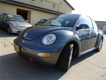 2002 Volkswagen Beetle   - Photo 11 - Cincinnati, OH 45255