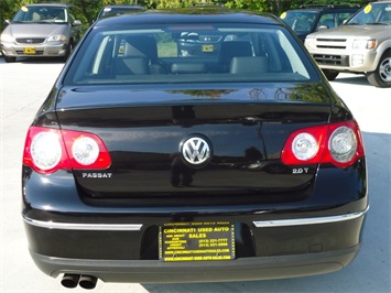 2006 Volkswagen Passat Value   - Photo 5 - Cincinnati, OH 45255
