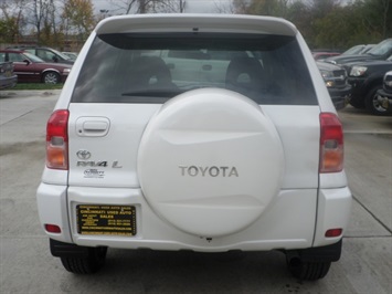 2002 Toyota RAV4   - Photo 5 - Cincinnati, OH 45255