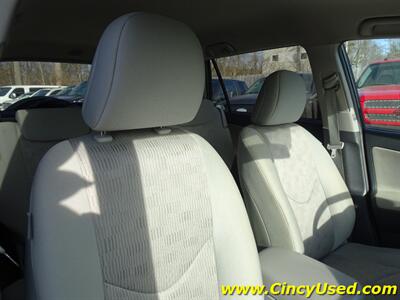 2011 Toyota RAV4   - Photo 18 - Cincinnati, OH 45255